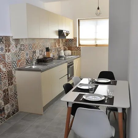 Polymnia Lassi * Lassi (Kefalonia)