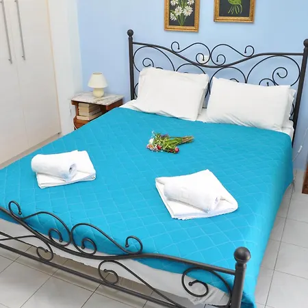 Polymnia Lassi * Lassi (Kefalonia)