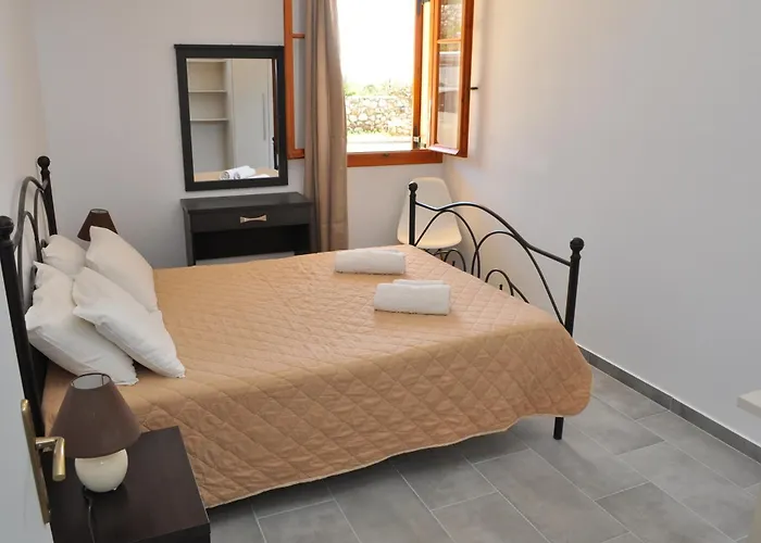 Polymnia Lassi * Lassi (Kefalonia)