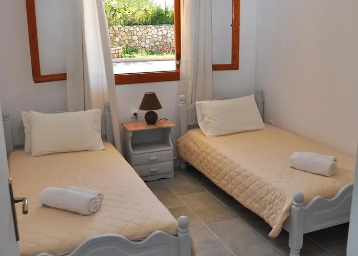 Polymnia Lassi * Lassi (Kefalonia)